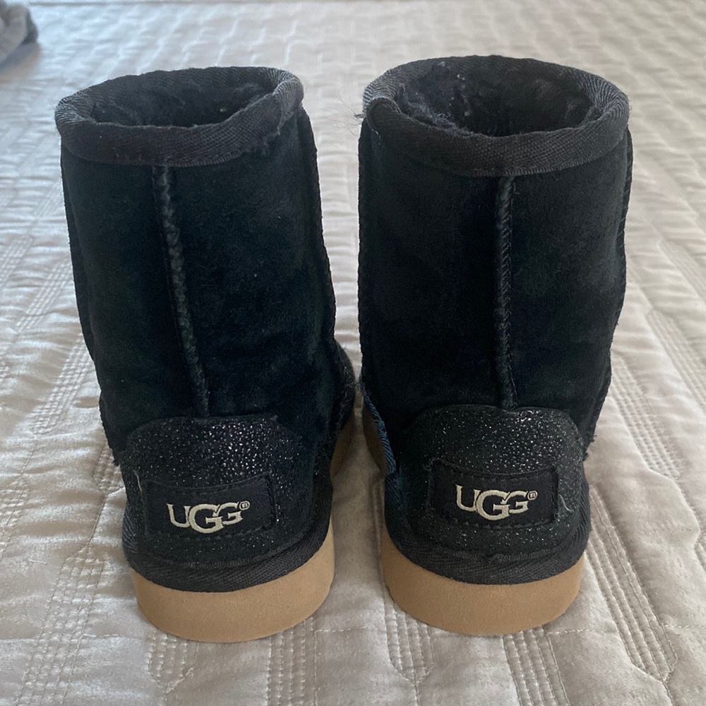 Toddler Uggs Size 7
